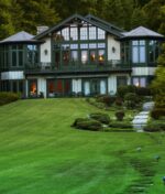 How Exterior House Staging Boosts Curb Appeal and Home Value